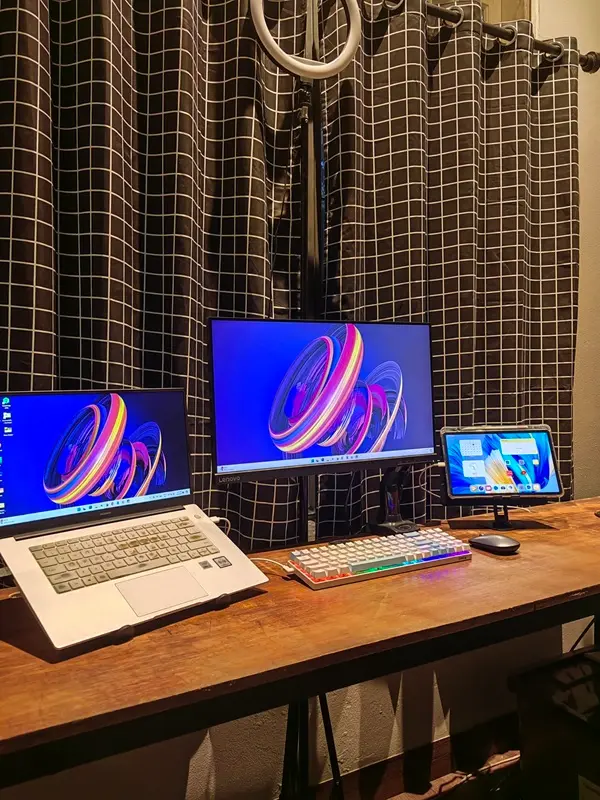 Sakka Digital Working Setup